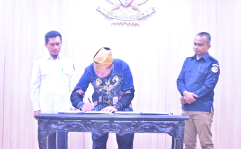 Pemkot dan Bawaslu Kota Kendari Teken NPHD Pilkada 2024